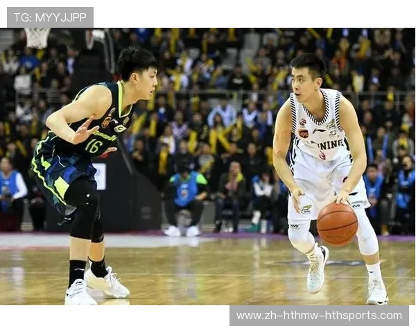 隐形王牌：CBA黑色足球如何实现炫酷设计与高端功能的完美融合